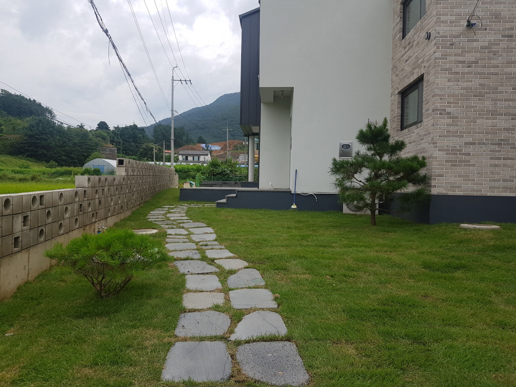 2000769928_hBNUs2Fu_f5038d660db937440596acc3bc3b79558ac3c2d2.jpg 이미지크게보기
